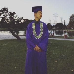 Meet your Posher, Efrin